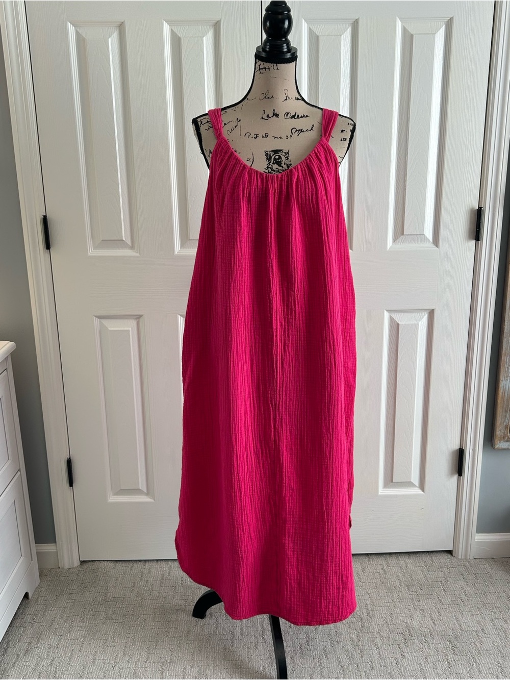 Old Navy Sleeveless bright pink Shirred Maxi Dress size XL